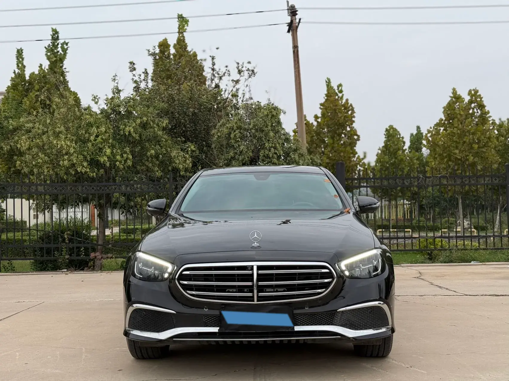 2022 MERCEDES-BENZ E thumbnail 2