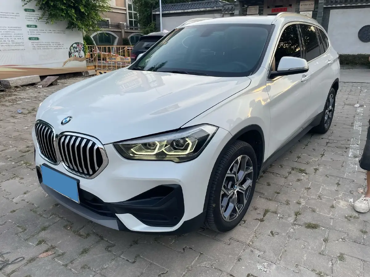 2022 BMW X1 2.0T 192HP L4 7DCT