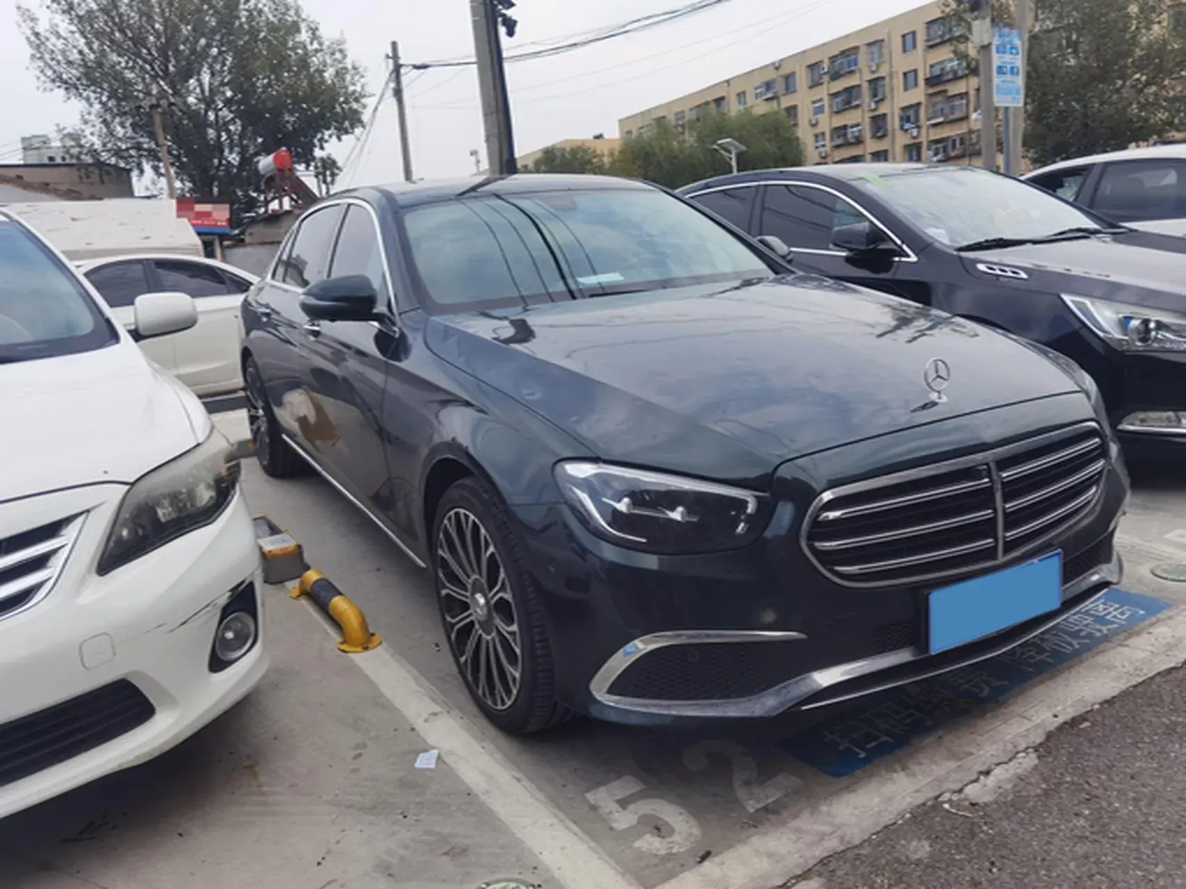 2021 MERCEDES-BENZ E thumbnail 3