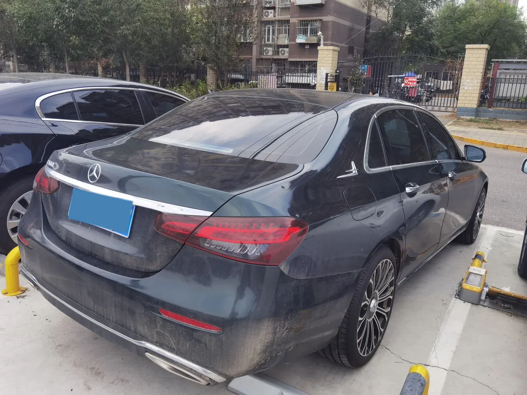 2021 MERCEDES-BENZ E thumbnail 4