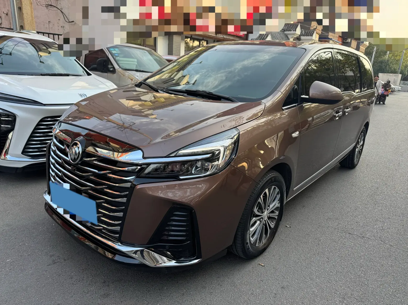 2022 BUICK GL8 view 1