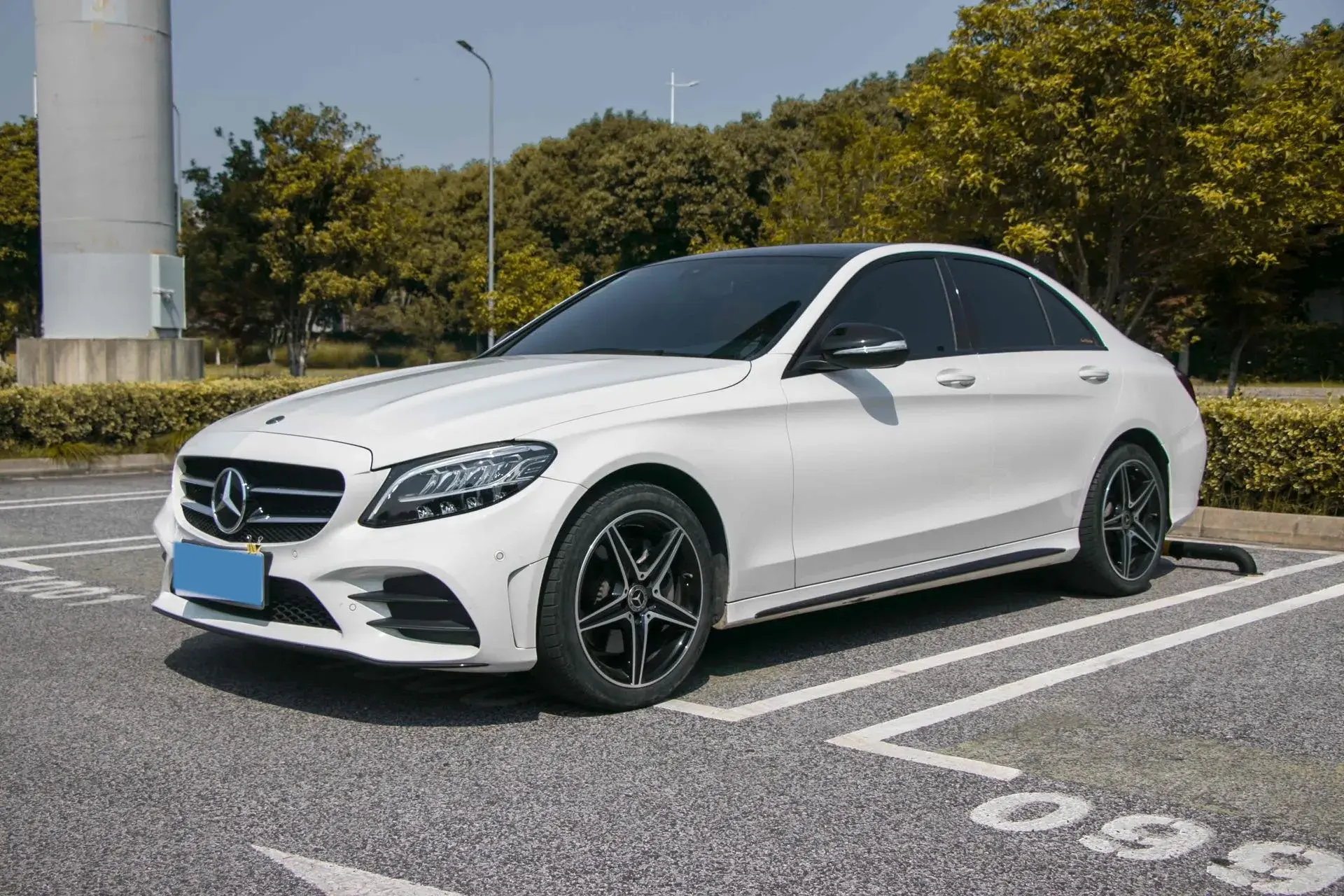 2019 MERCEDES-BENZ C view 1