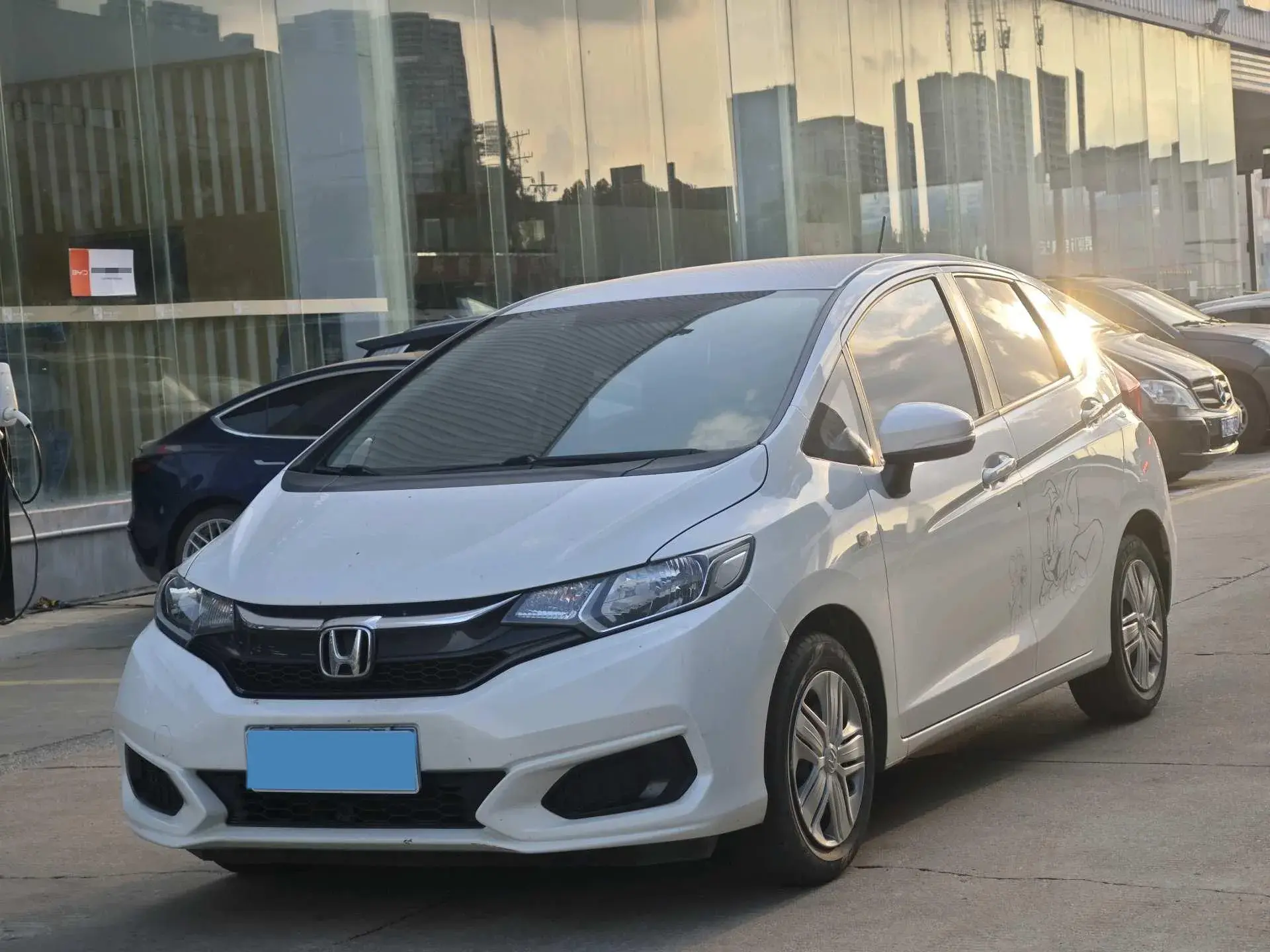 2021 HONDA FIT view 1