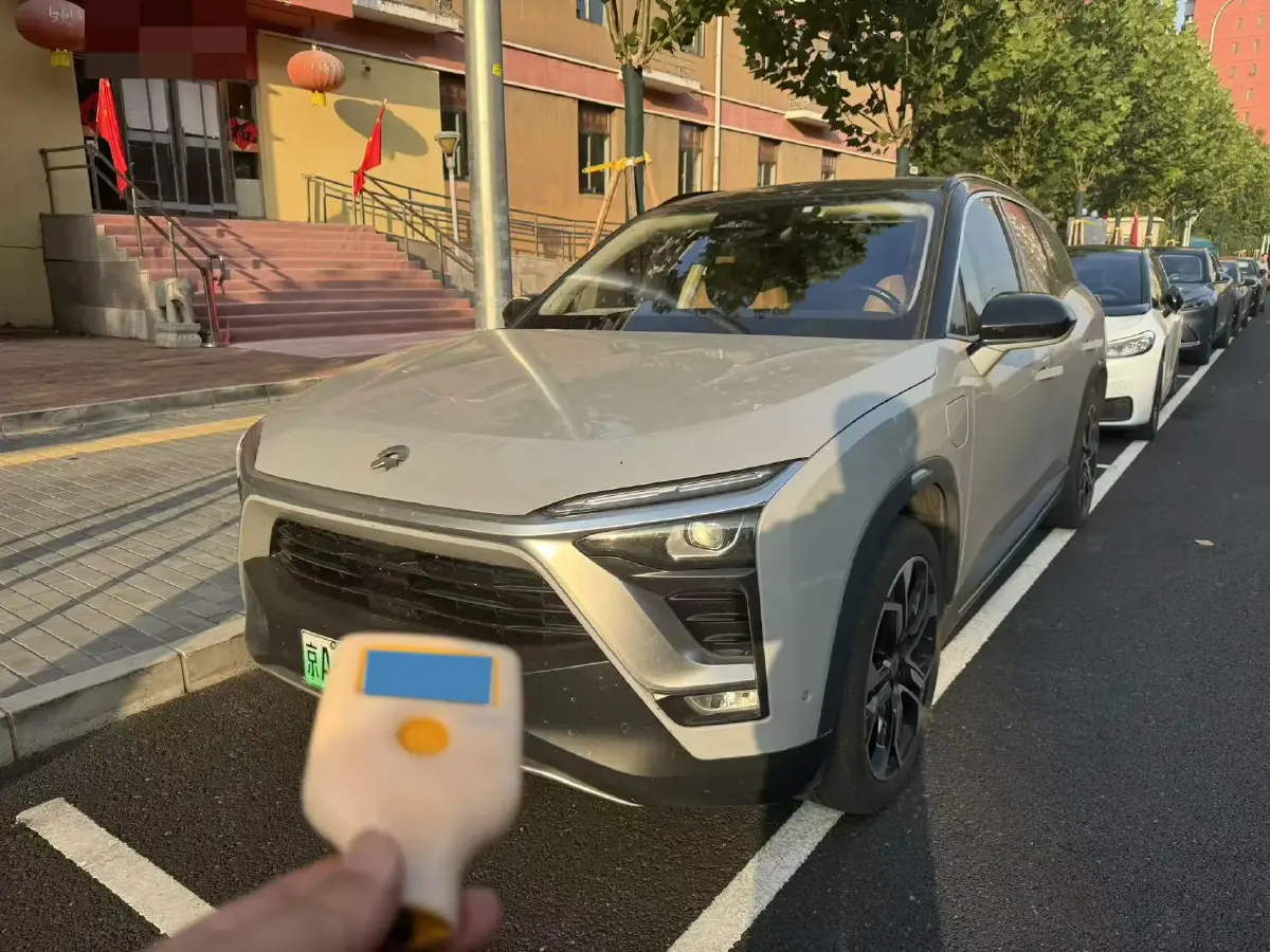 2018 NIO ES8 BEV 70KWH