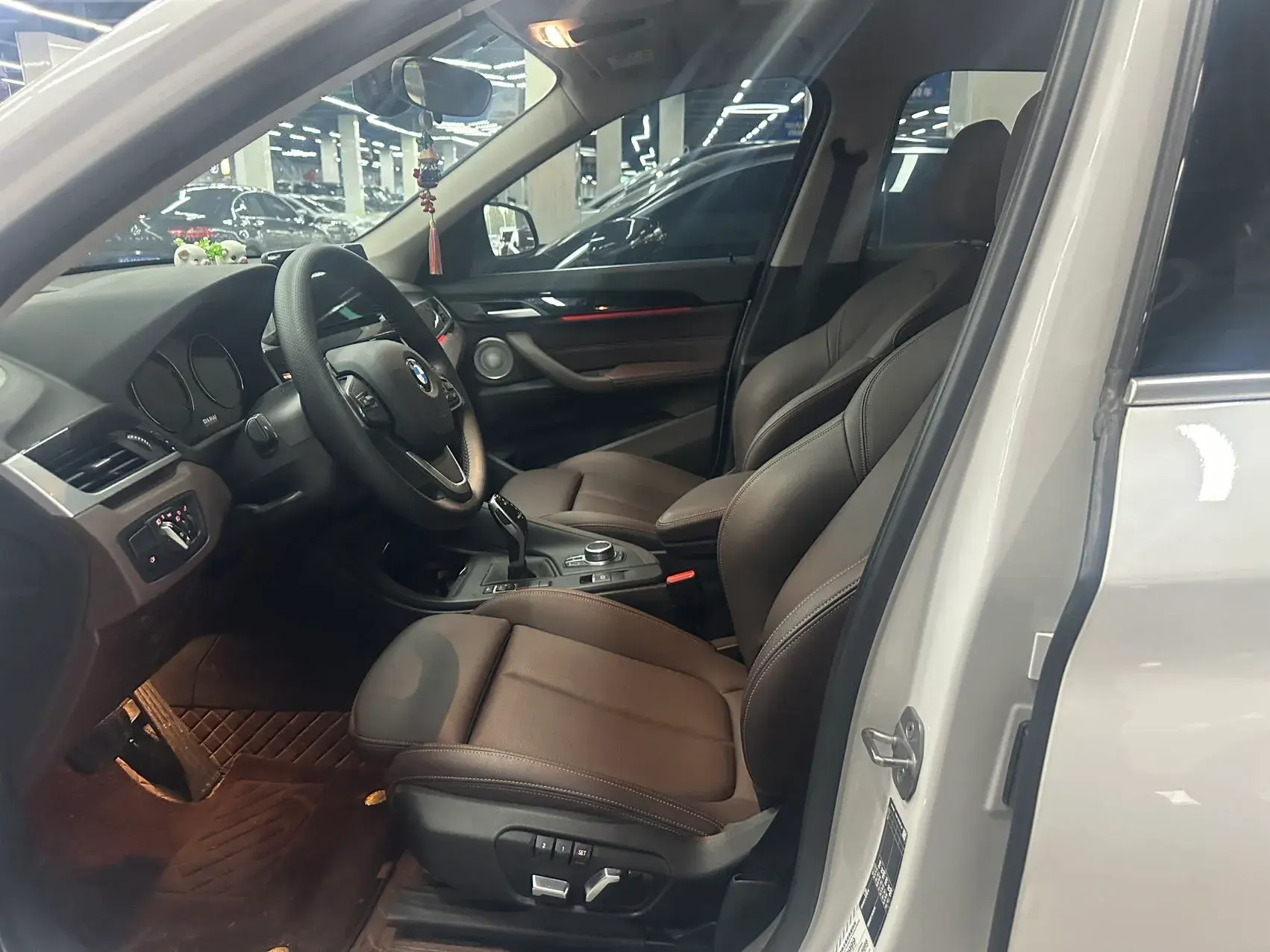 2022 BMW X1 thumbnail 3