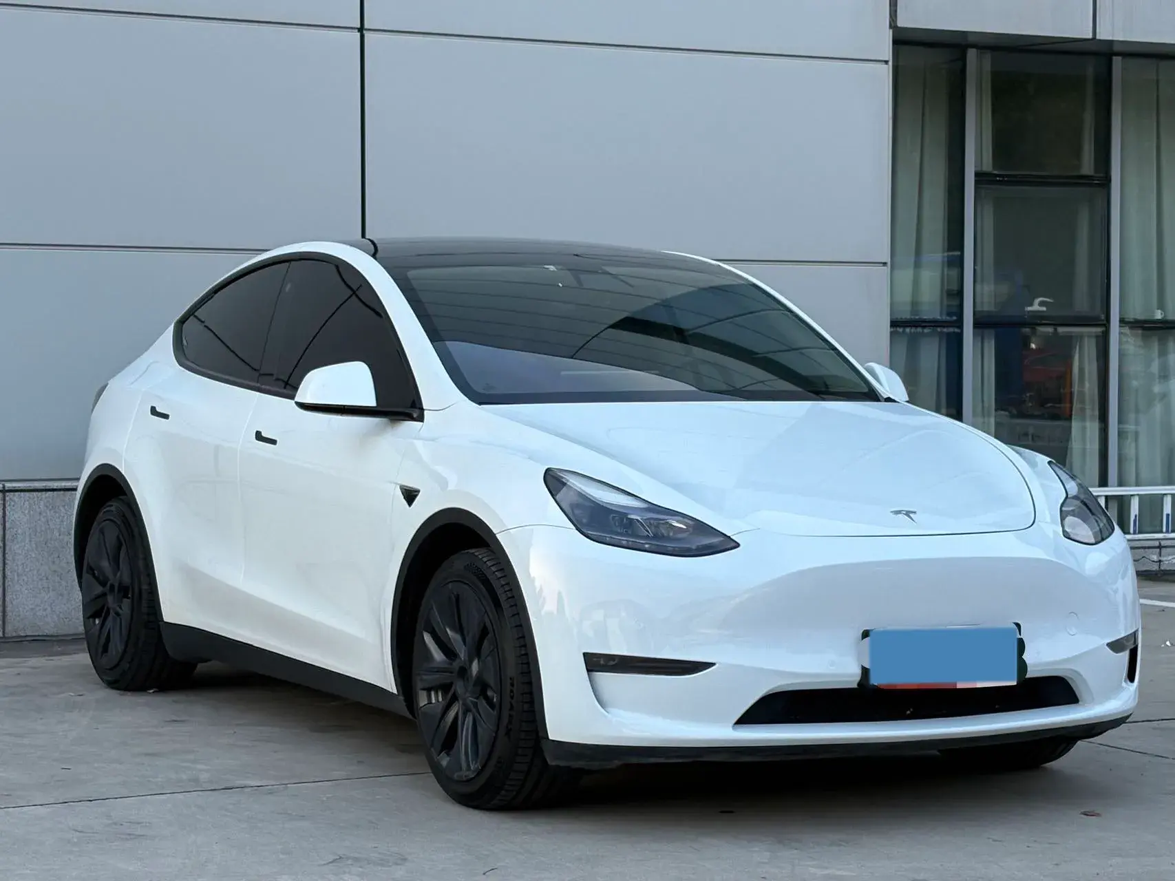 2021 TESLA MODEL thumbnail 2