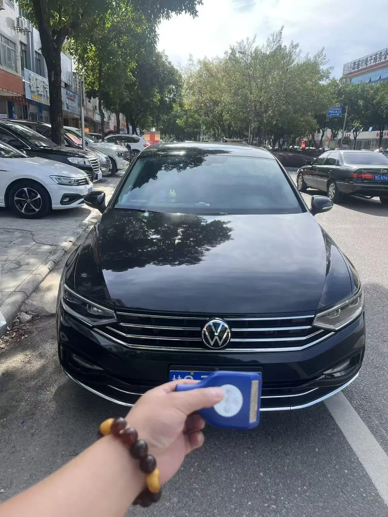 2020 VOLKSWAGEN MAGOTAN thumbnail 3