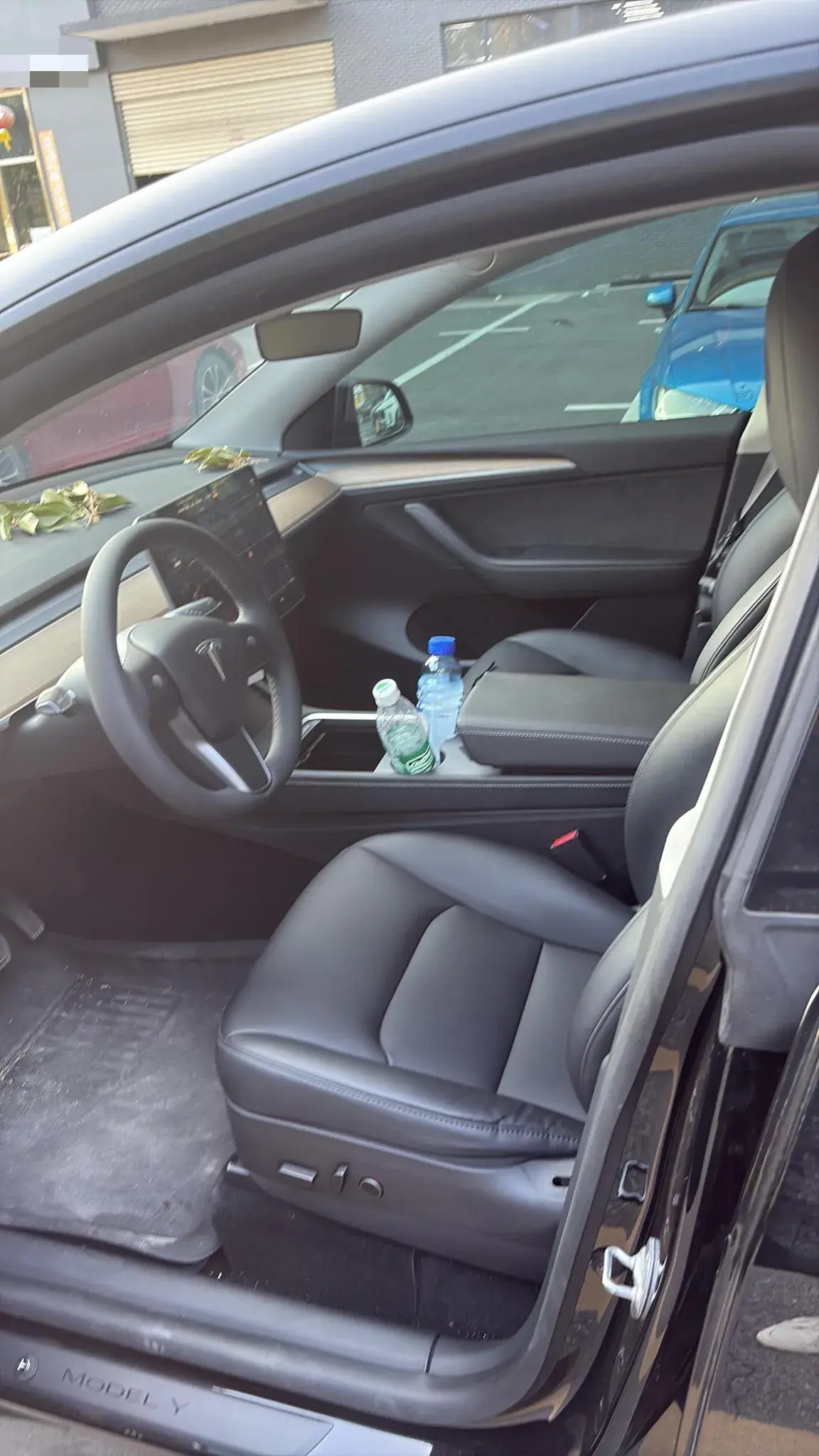 2021 TESLA MODEL thumbnail 4