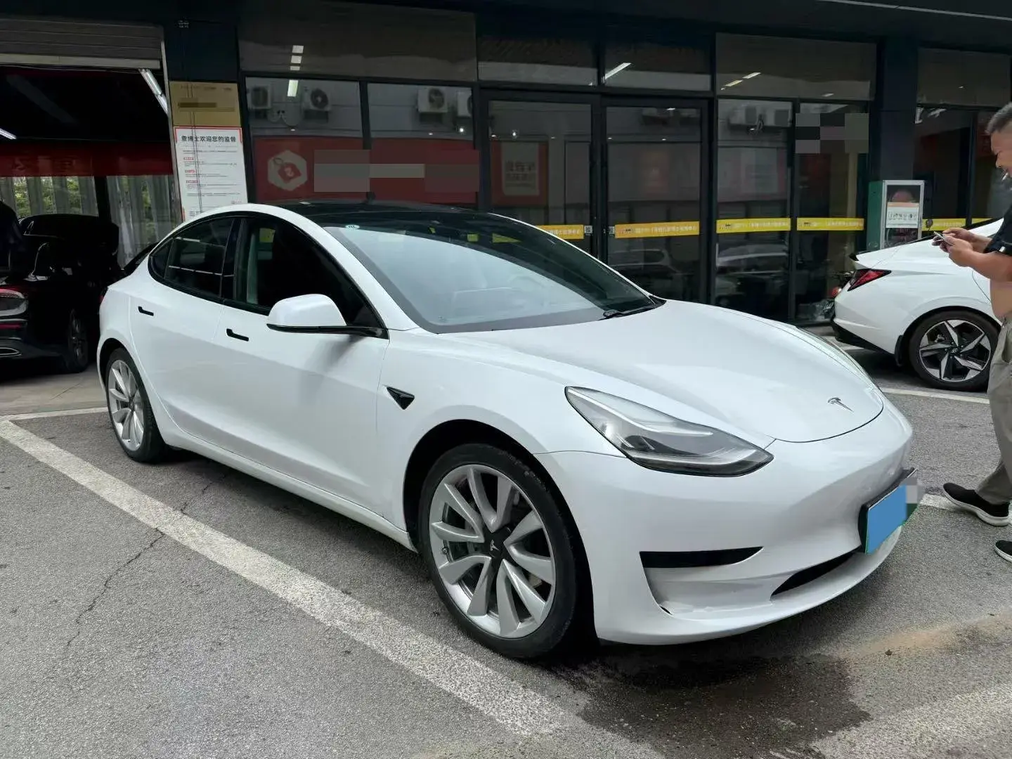 2020 TESLA MODEL thumbnail 3