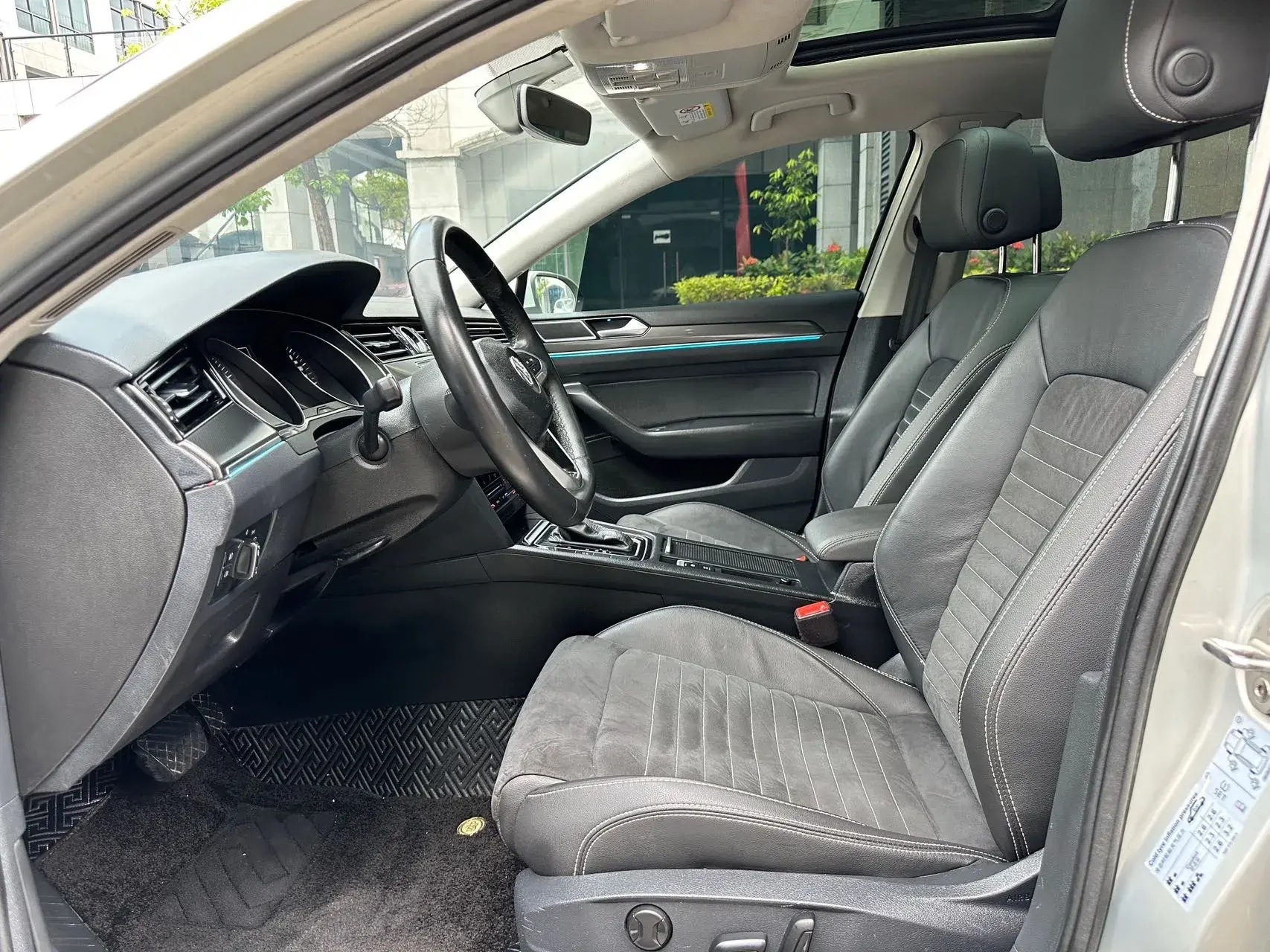 2020 VOLKSWAGEN MAGOTAN thumbnail 3