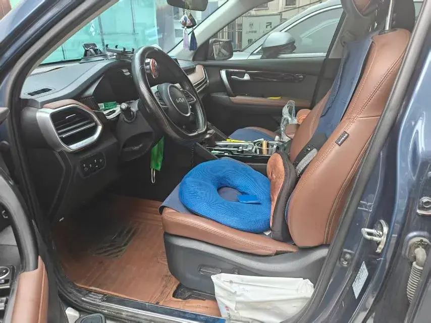 2021 KIA SPORTAGE thumbnail 2