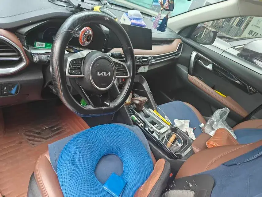 2021 KIA SPORTAGE thumbnail 3