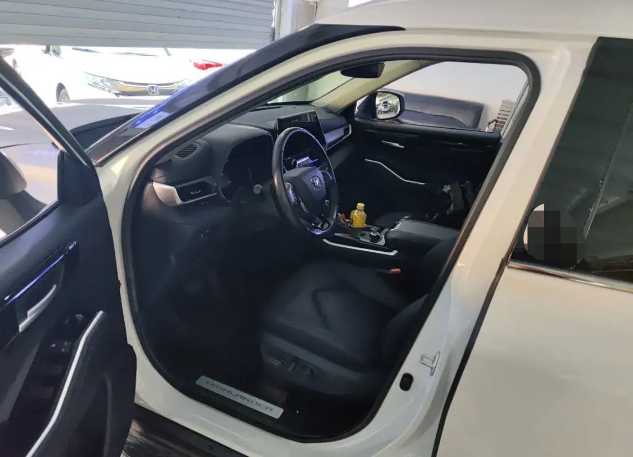 2022 TOYOTA HIGHLANDER thumbnail 2