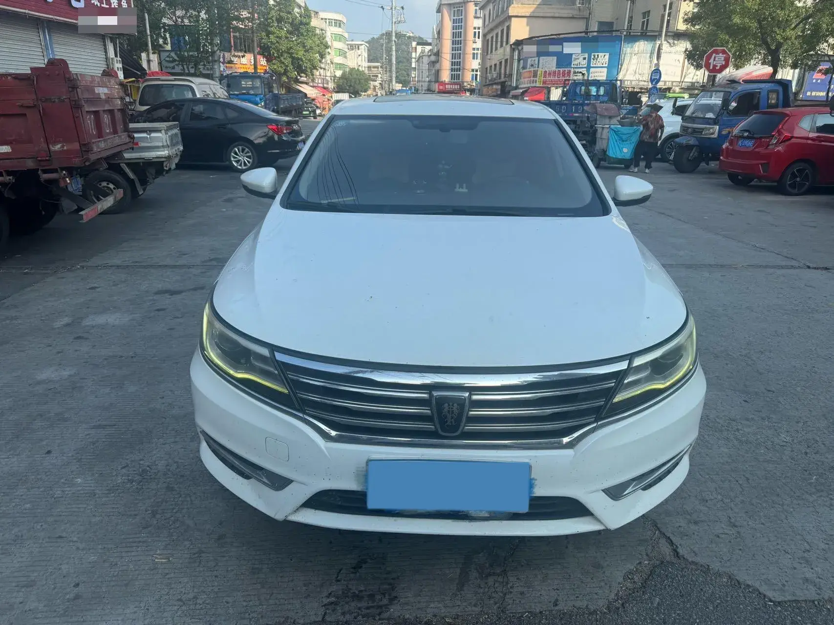 2019 ROEWE I6 thumbnail 2