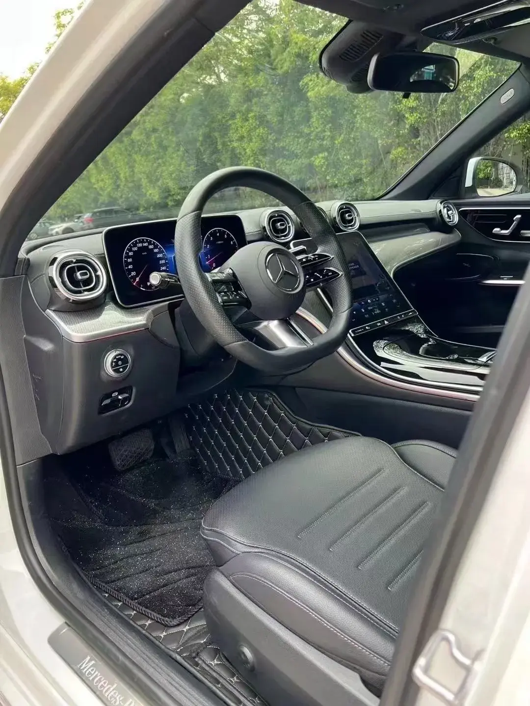 2022 MERCEDES-BENZ C thumbnail 4