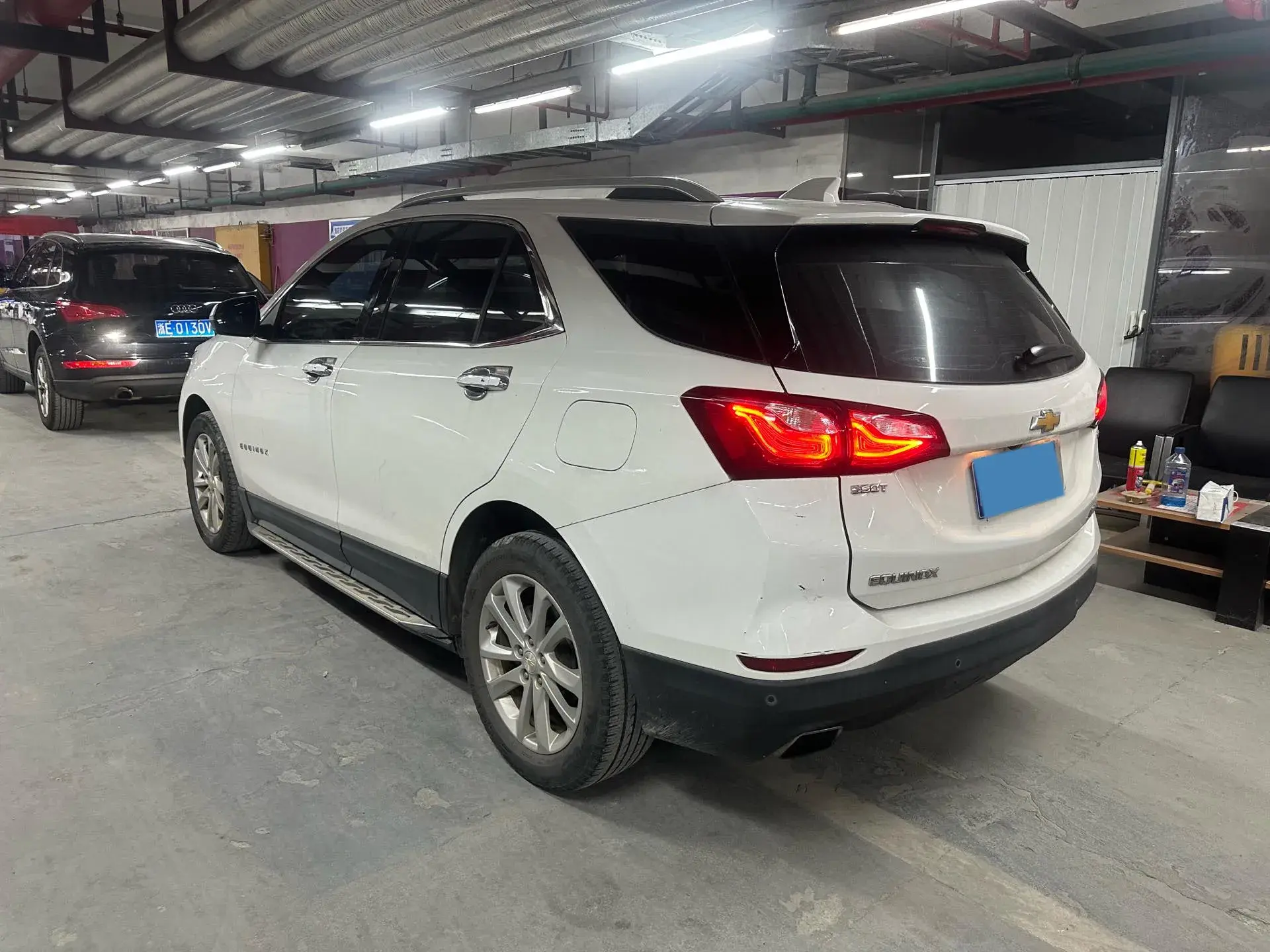 2019 CHEVROLET EQUINOX thumbnail 4