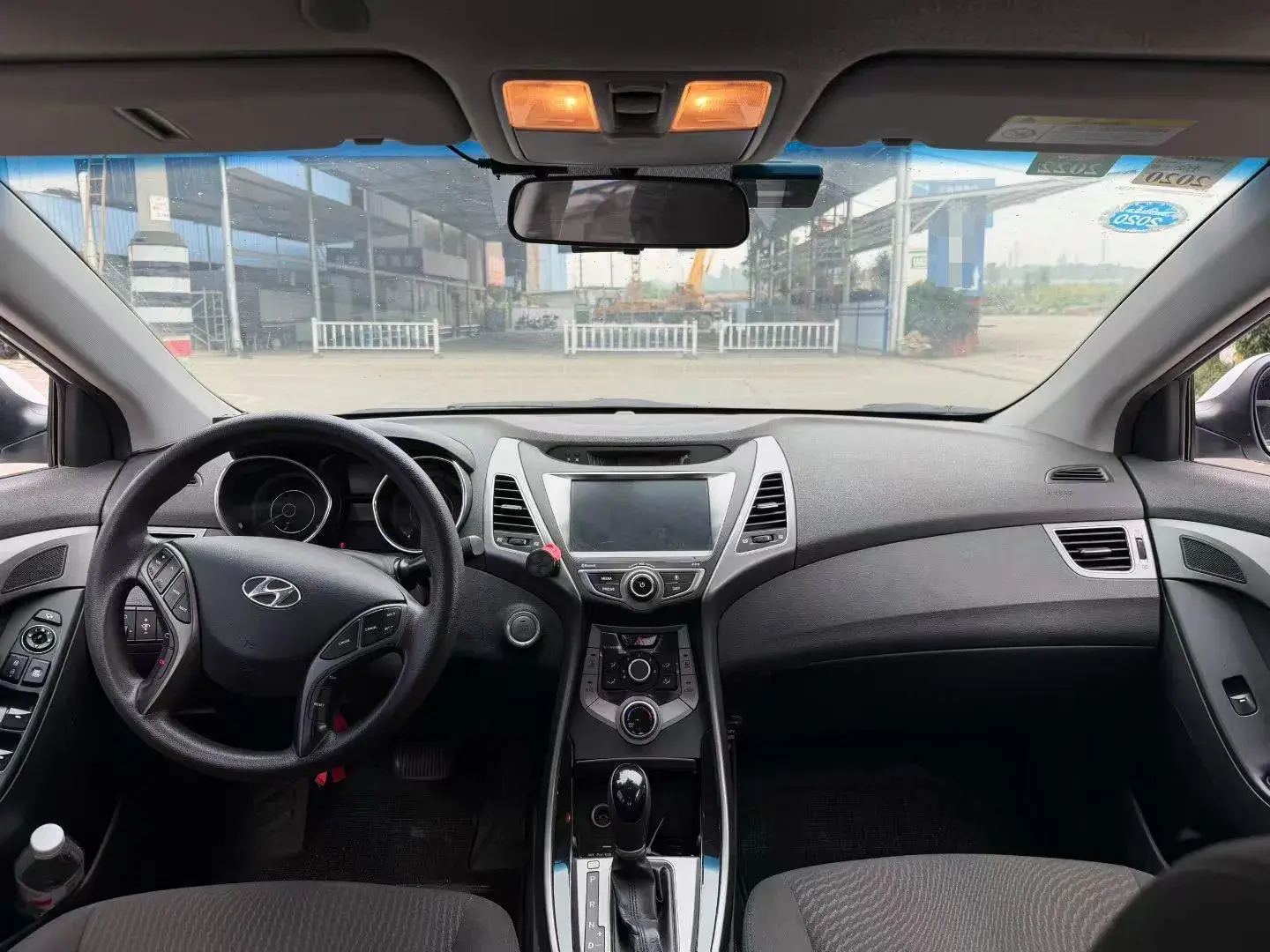 2016 HYUNDAI ELANTRA thumbnail 2