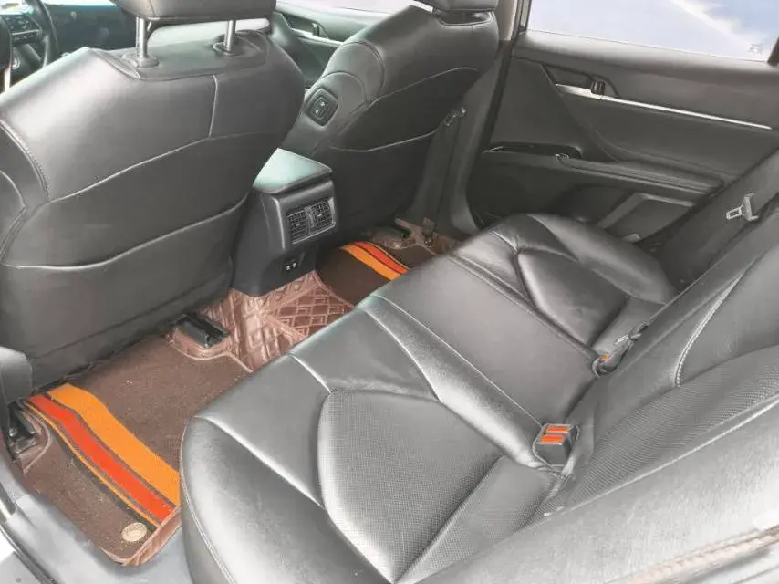 2019 TOYOTA CAMRY thumbnail 4