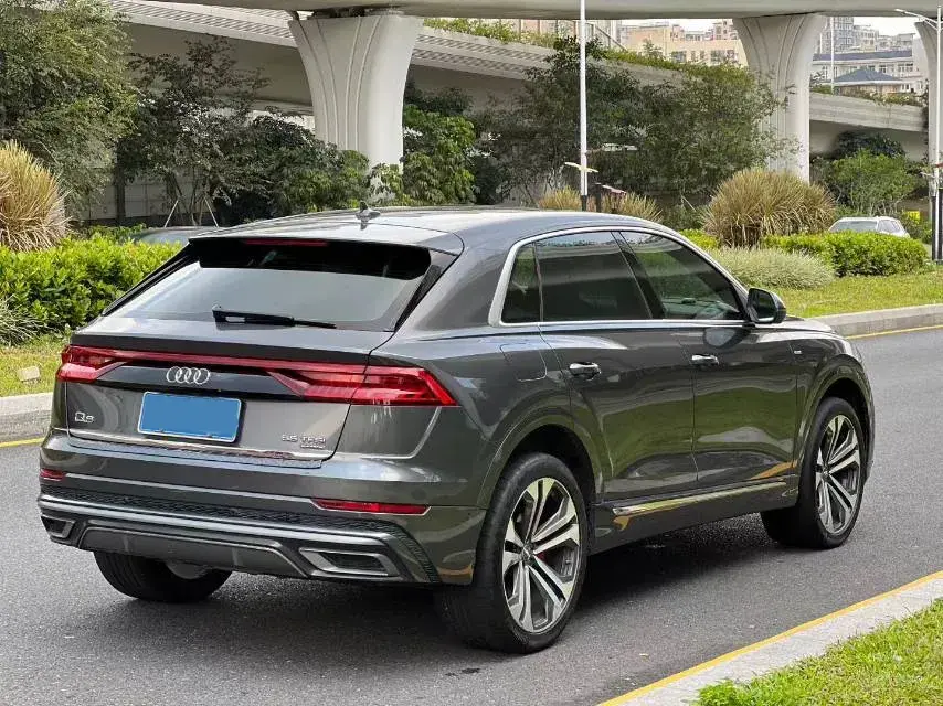 2019 AUDI Q8 thumbnail 3