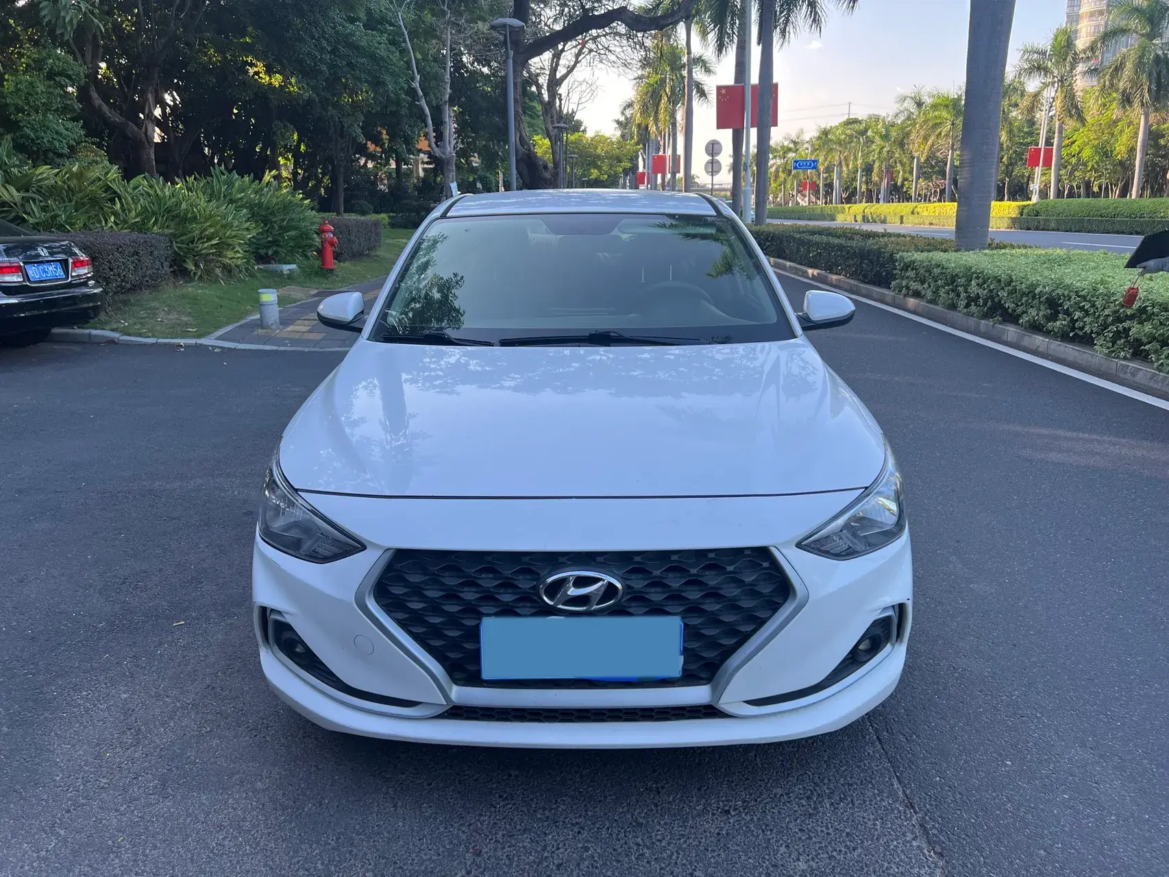 2017 HYUNDAI CELESTA thumbnail 2