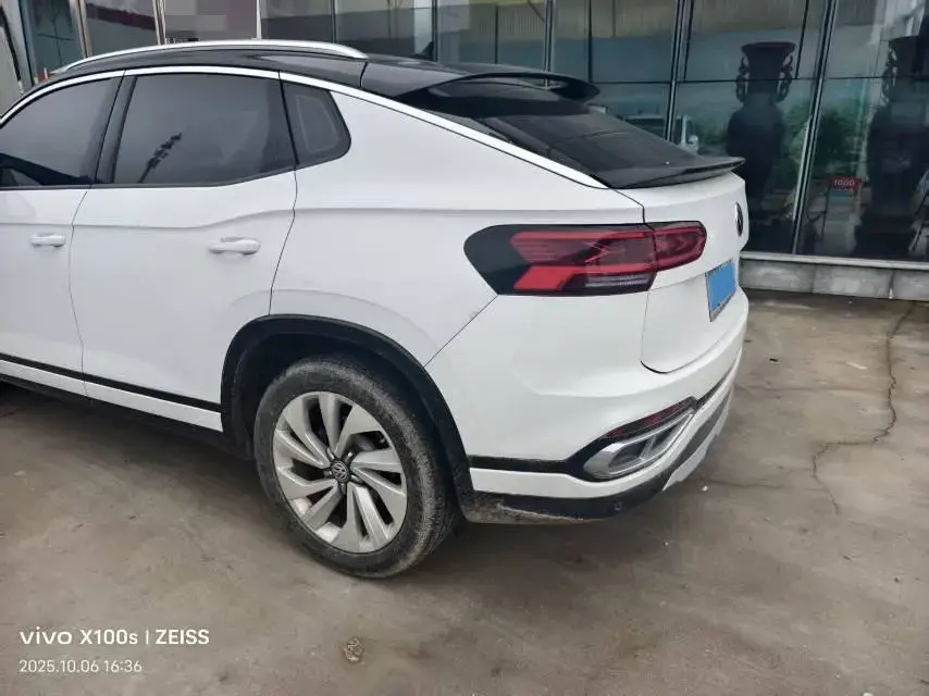 2020 VOLKSWAGEN TAYRON thumbnail 3