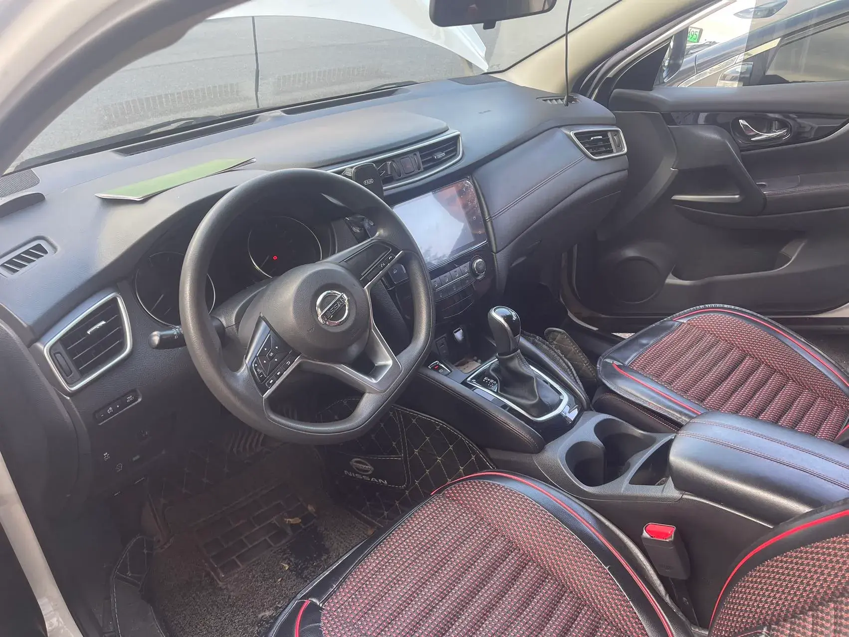 2021 NISSAN QASHQAI thumbnail 3