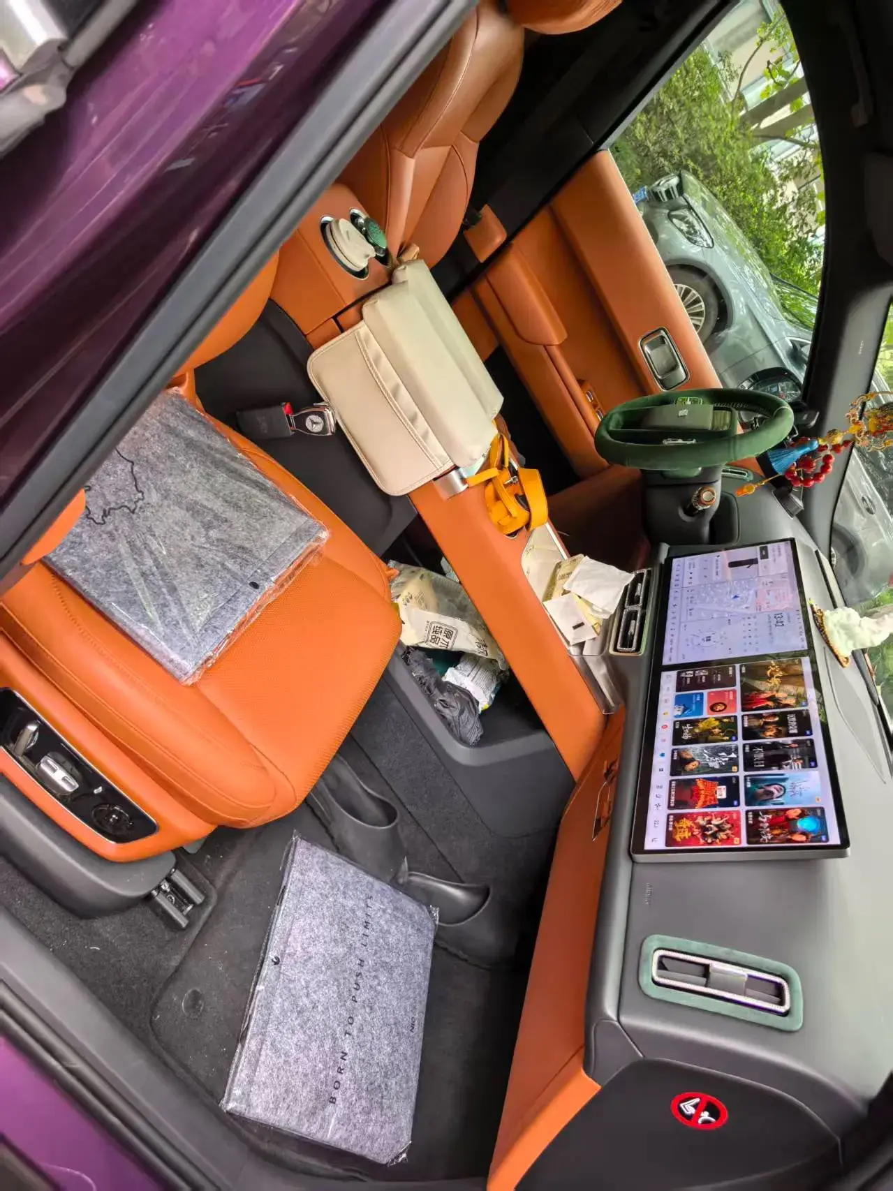 2023 LI L8 thumbnail 3