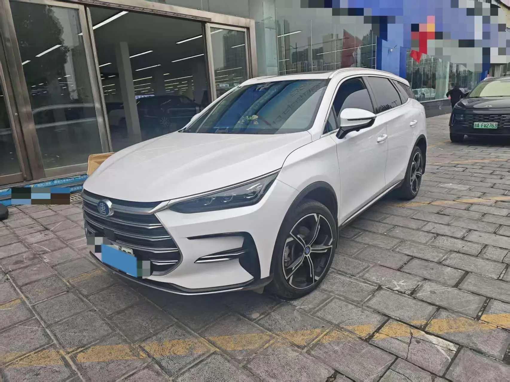 2021 BYD TANG view 1