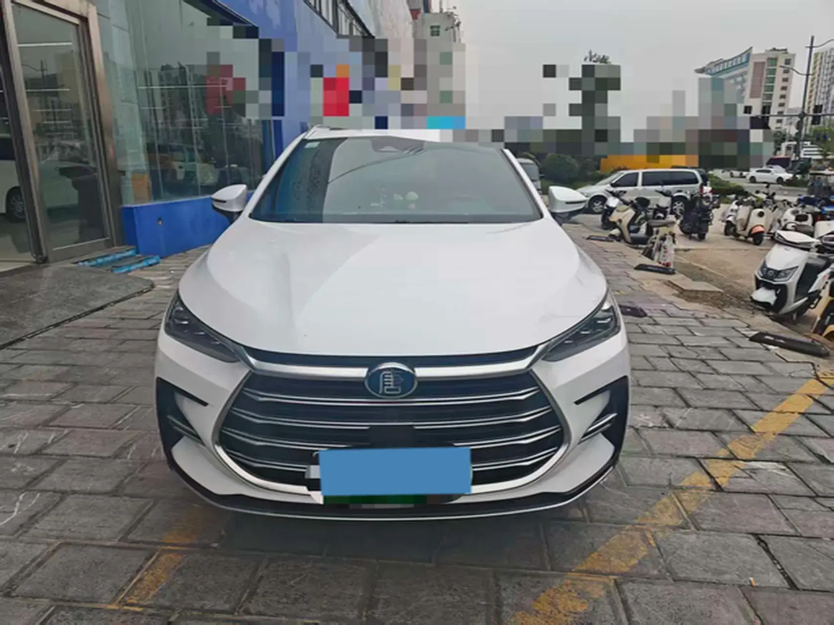 2021 BYD TANG thumbnail 2