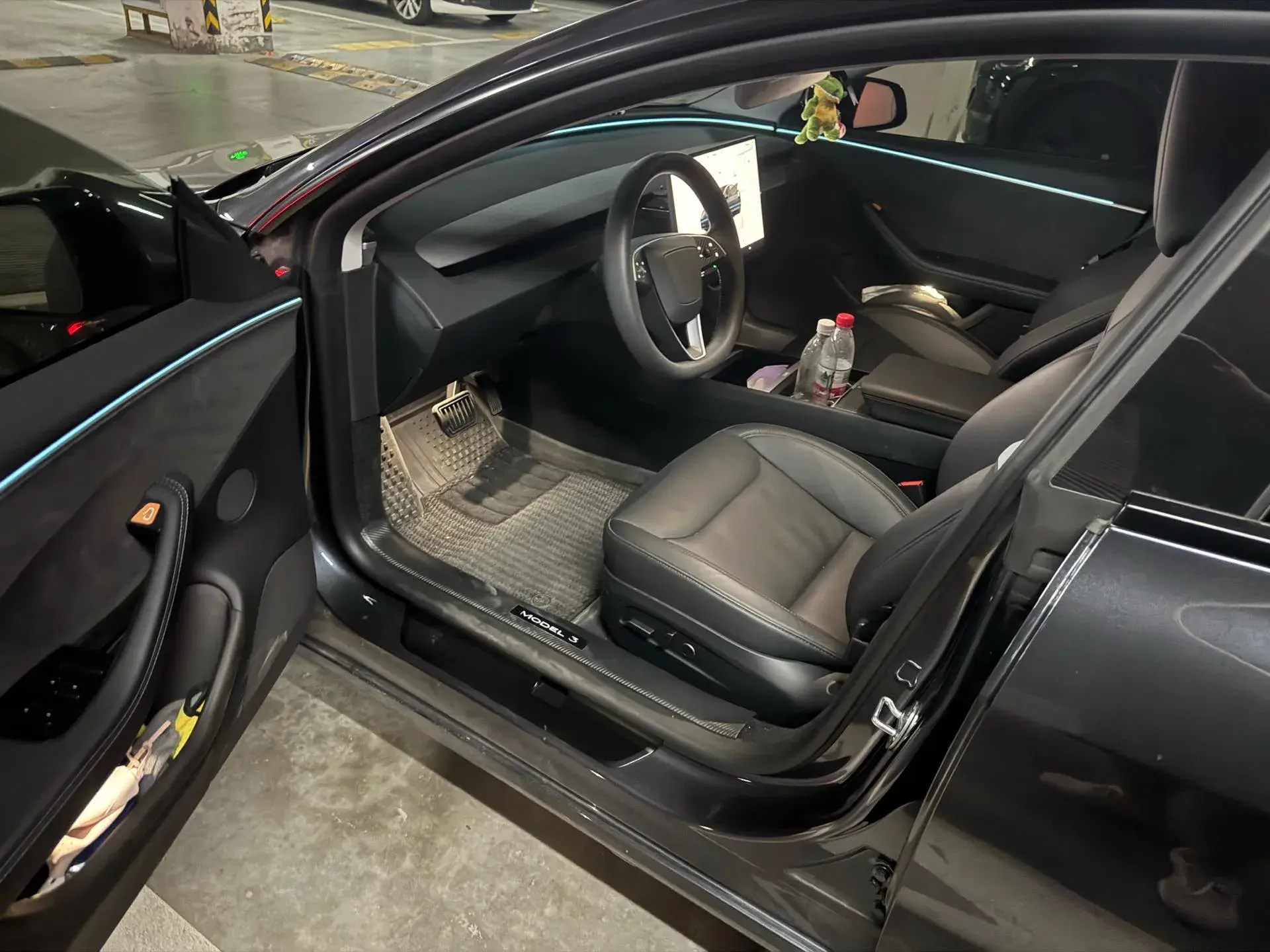 2023 TESLA MODEL thumbnail 3