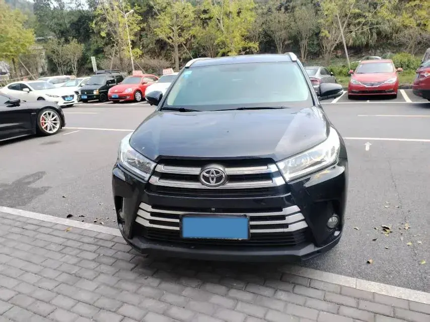 2018 TOYOTA HIGHLANDER thumbnail 3