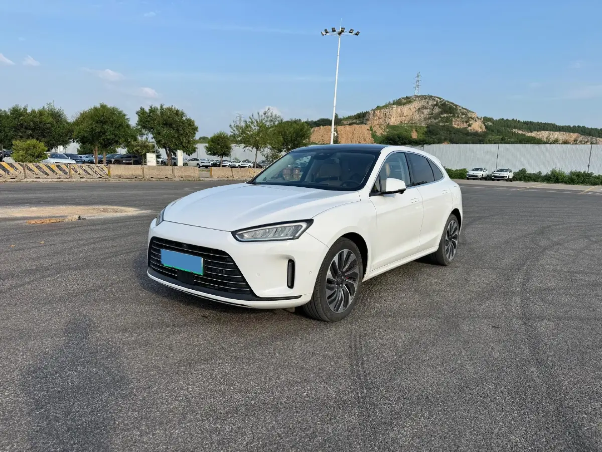 2022 HIMA AITO M5 Range Extended 125HP REEV 40KWH