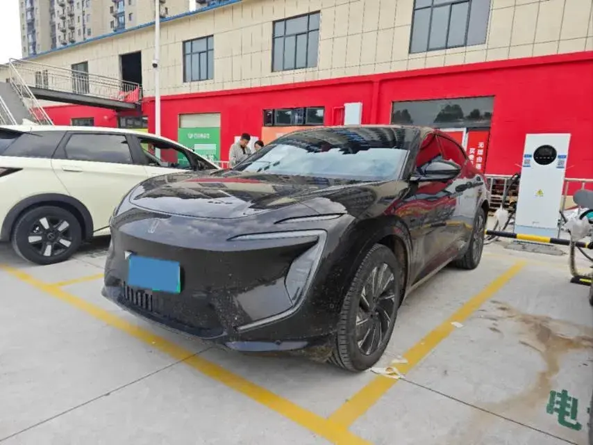 2024 AVATR 07 view 1