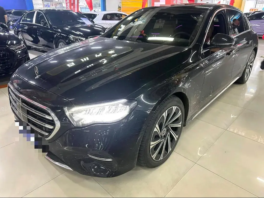 2025 MERCEDES-BENZ E view 1