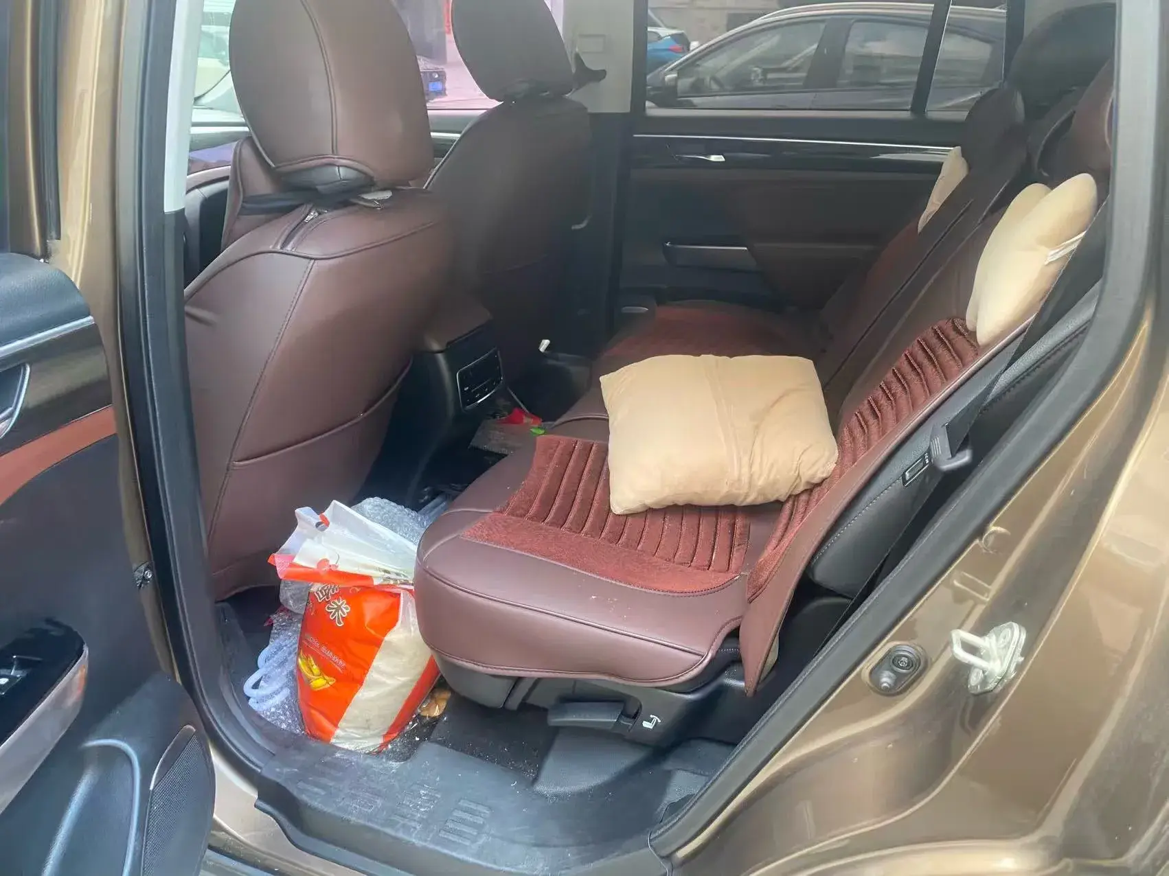 2017 GAC TRUMPCHI thumbnail 3