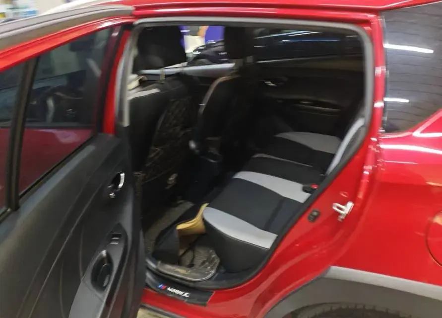 2020 TOYOTA YARIS thumbnail 4