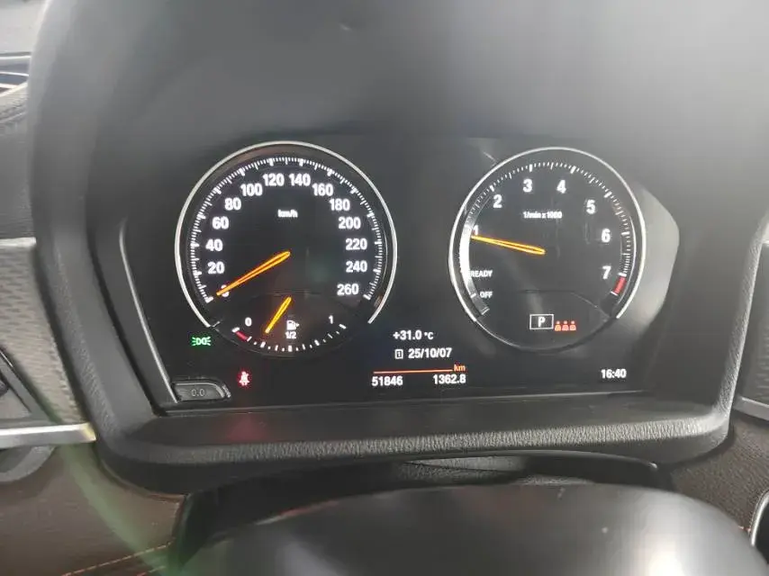 2021 BMW X2 thumbnail 3