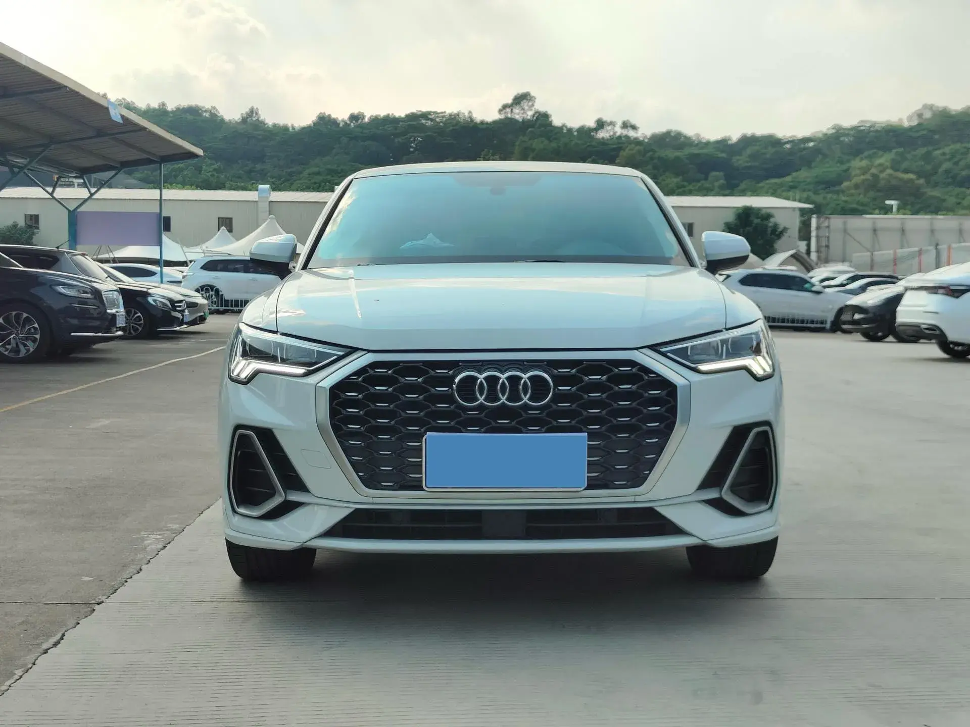 2020 AUDI Q3 thumbnail 2