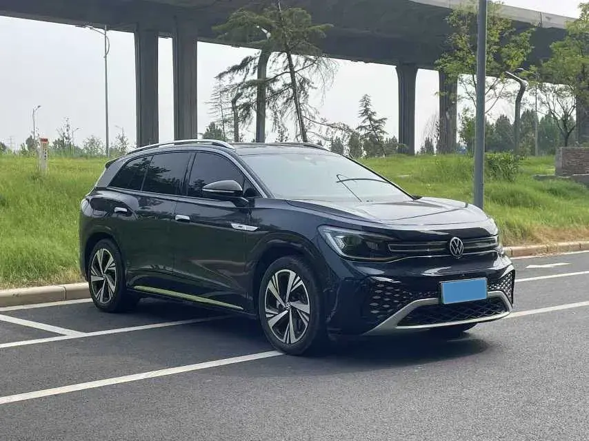 2022 VOLKSWAGEN ID.6 thumbnail 3