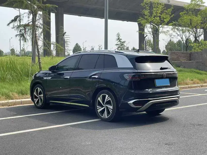 2022 VOLKSWAGEN ID.6 thumbnail 4