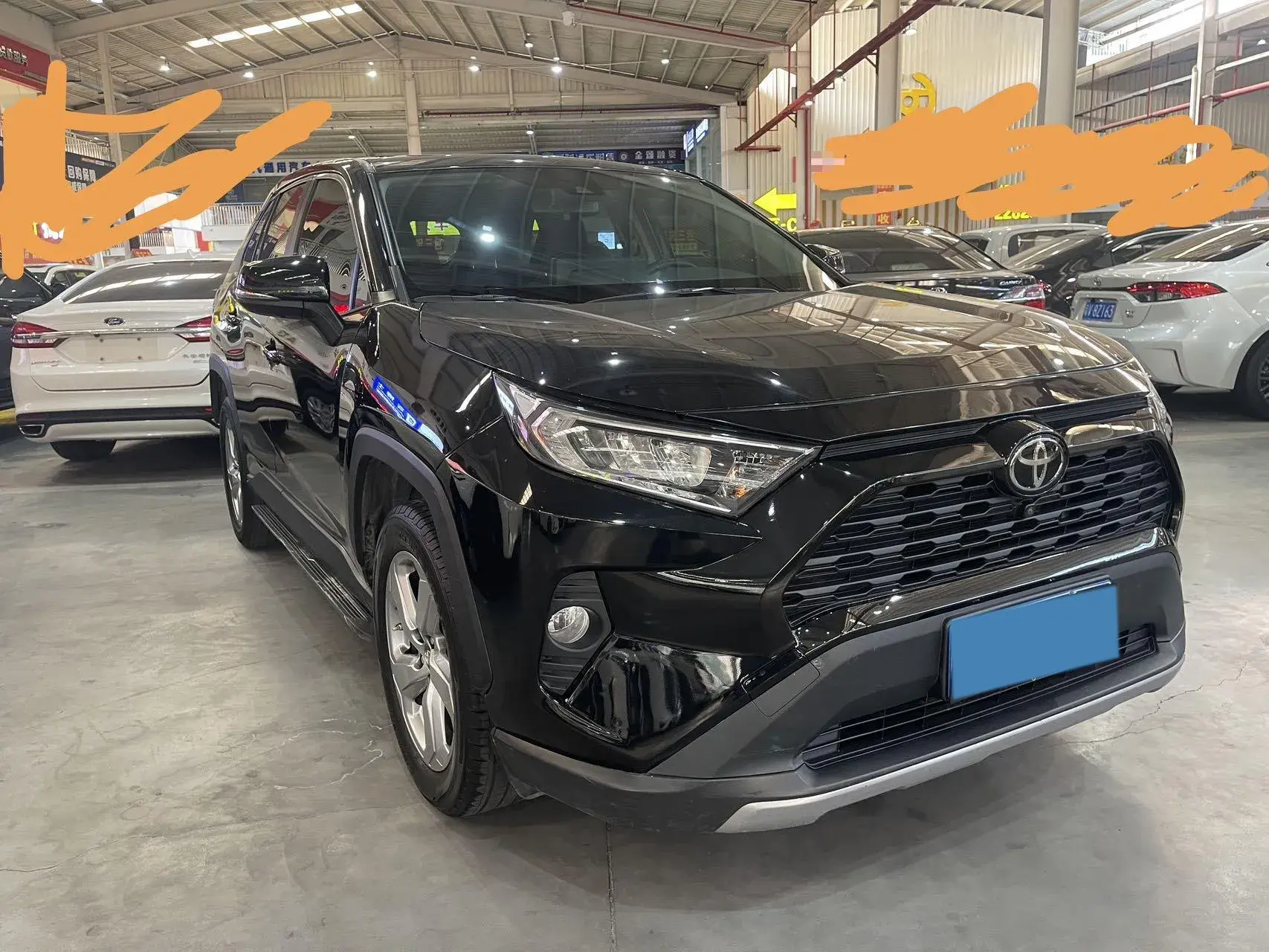 2020 TOYOTA RAV4 thumbnail 3