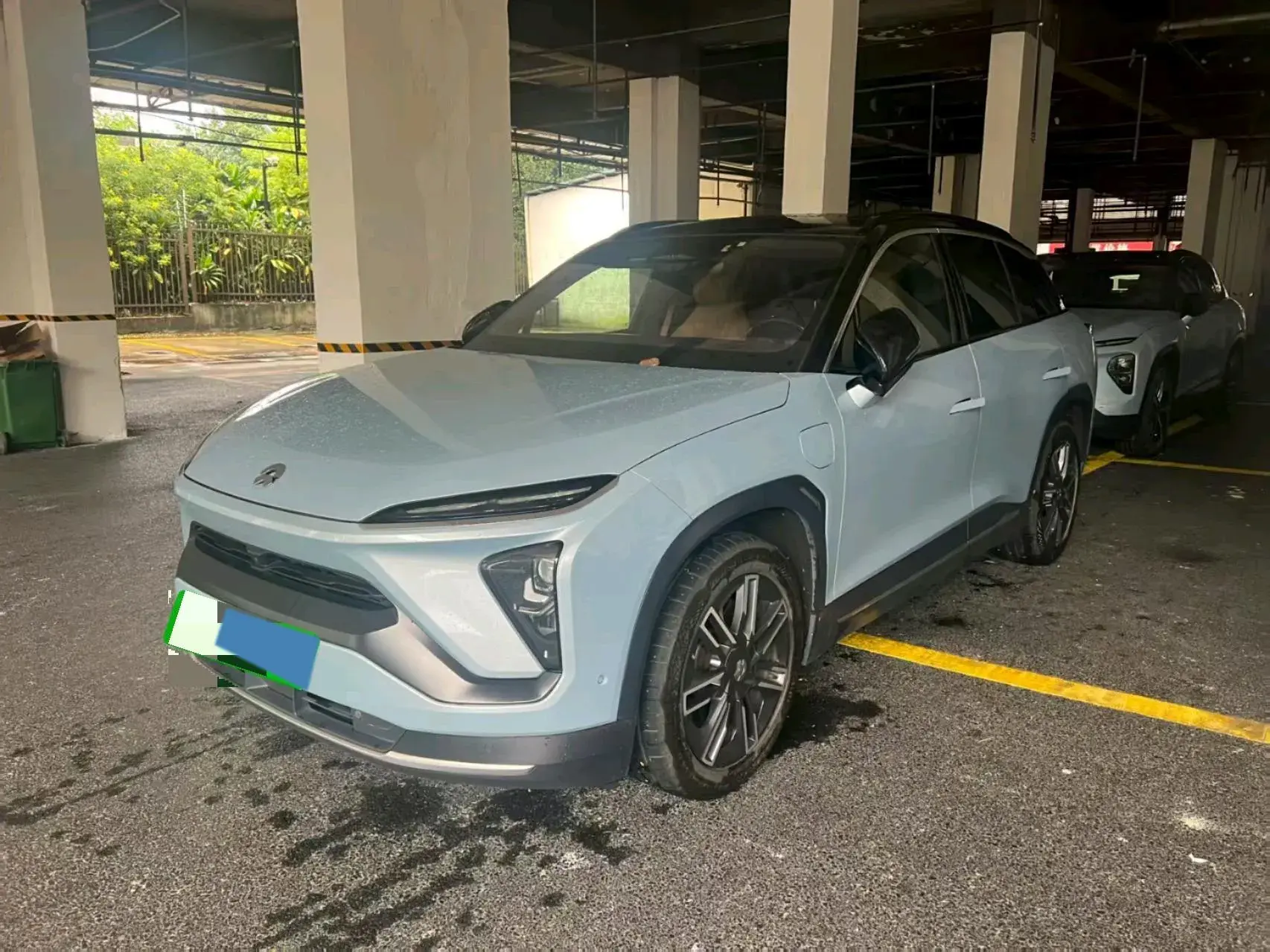 2020 NIO ES6 view 1