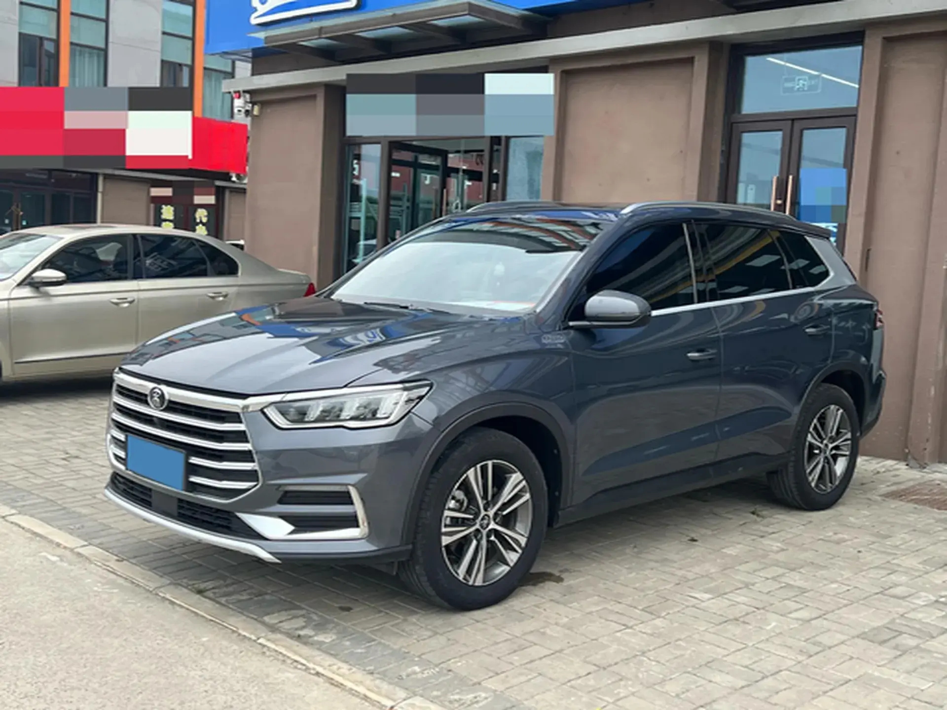 2019 BYD SONG view 1