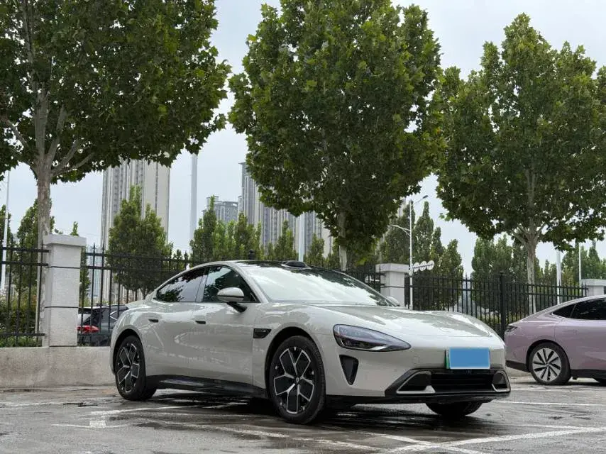 2024 MI SU7 thumbnail 3