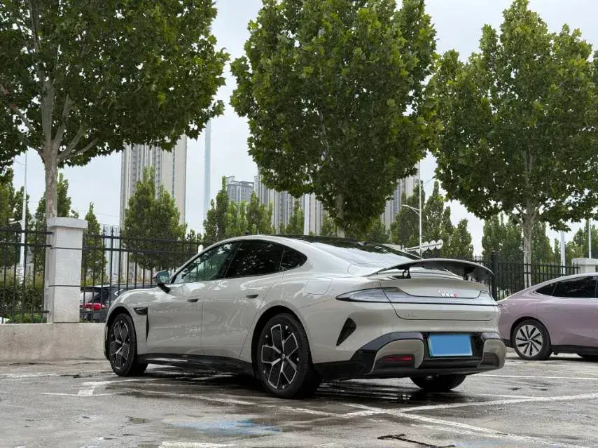 2024 MI SU7 thumbnail 4