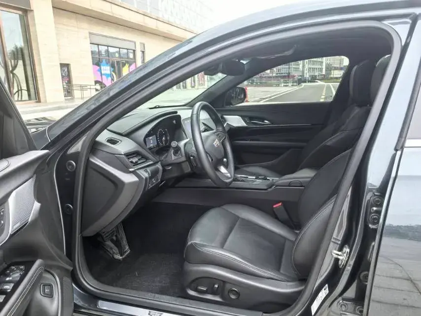 2021 CADILLAC CT4 thumbnail 4