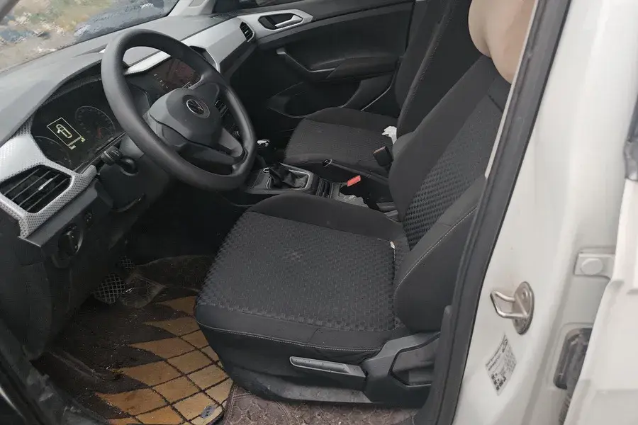 2021 VOLKSWAGEN TACQUA thumbnail 4