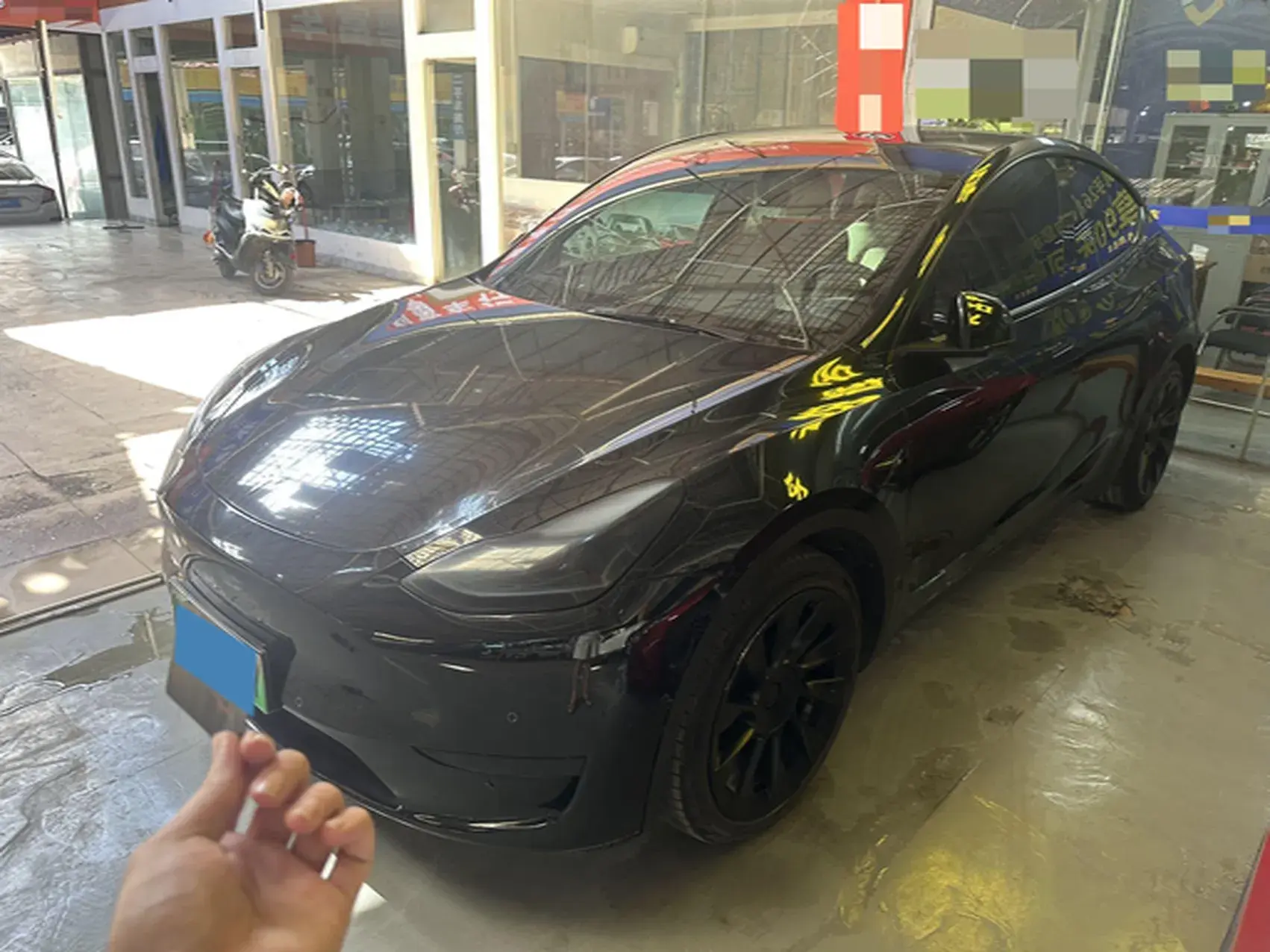 2022 TESLA MODEL view 1