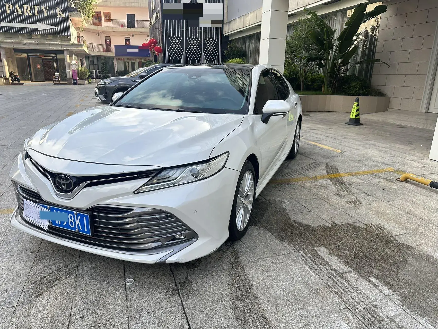2019 TOYOTA CAMRY view 1