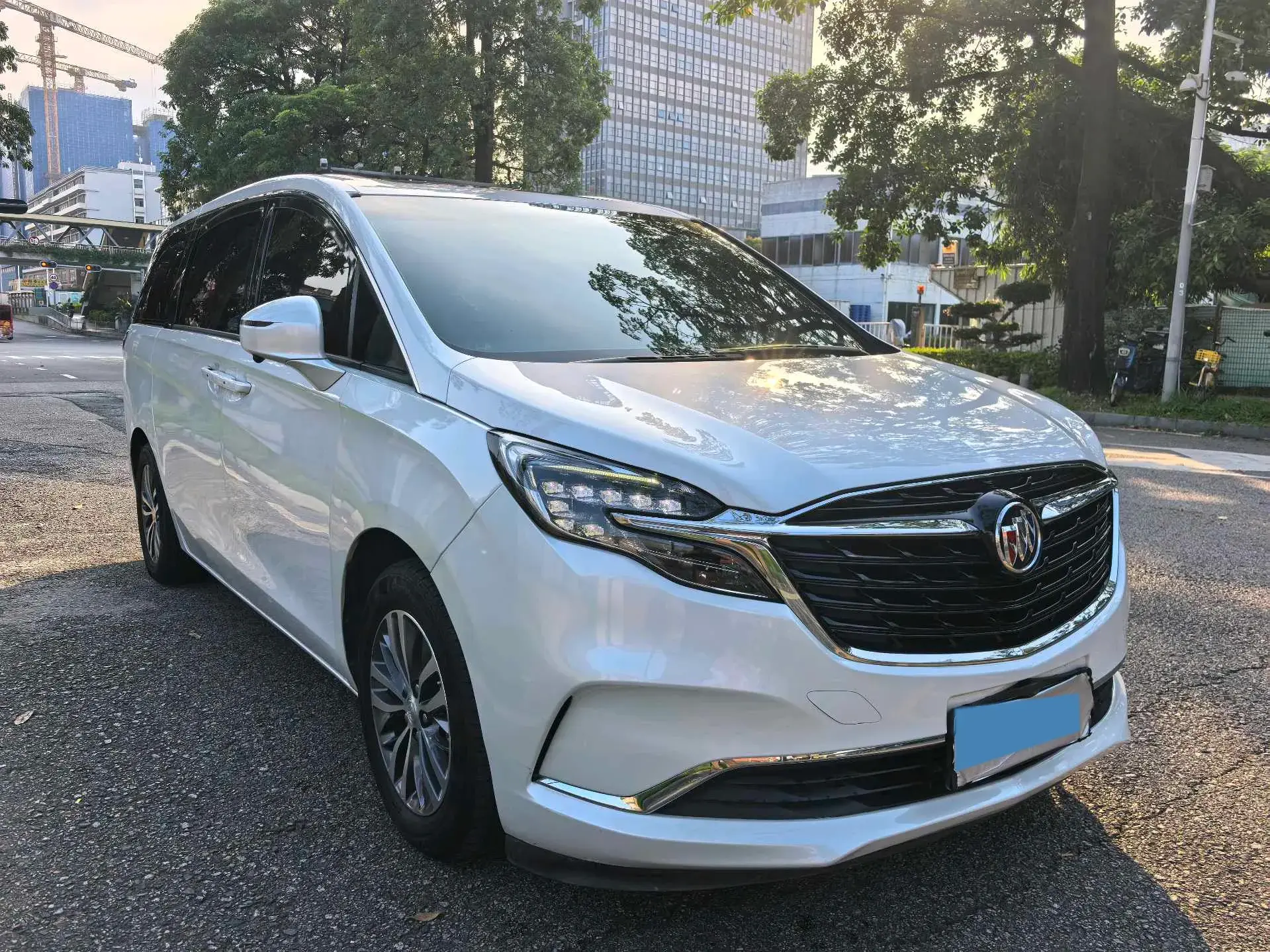 2022 BUICK GL8 thumbnail 3